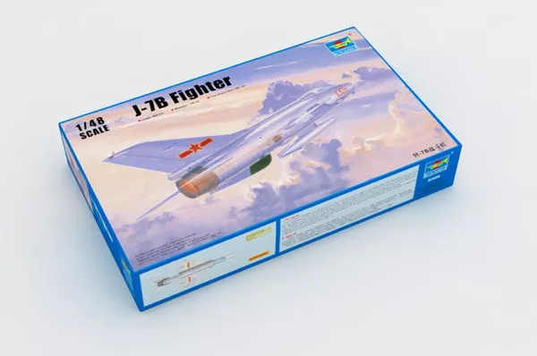 Trumpeter - J-7B Fighter 
